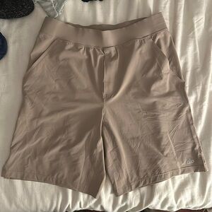Alo 9” repetition short, new, men’s medium